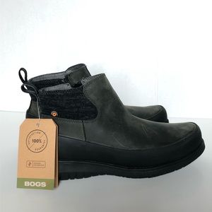 NWT Bogs ankle boots 🥾